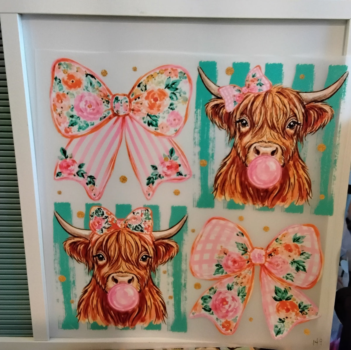 2 Highland Cow with 2 Pink Bows